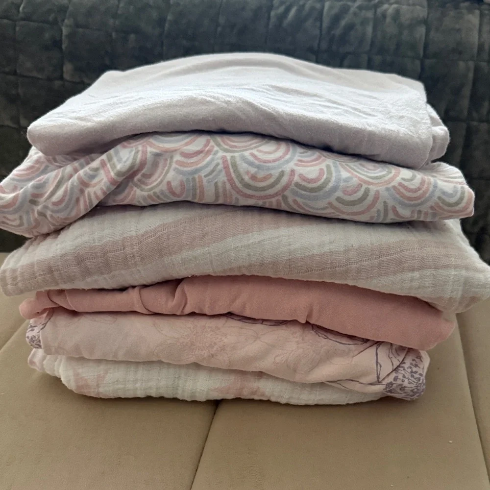 Stack of 6 Soft Pink & Pastel crib sheets